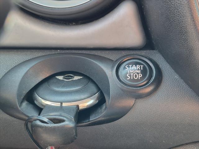2009 MINI Cooper Base