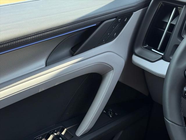 2026 Porsche Cayenne Unknown