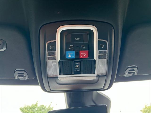 2025 Ram 1500 Rebel Crew Cab 4x4 5'7" Box
