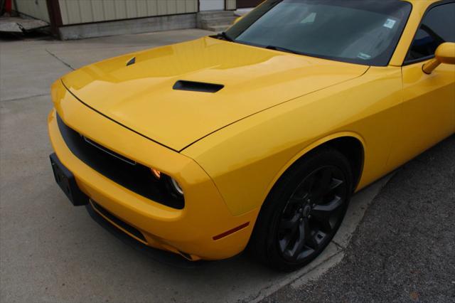 2018 Dodge Challenger SXT Plus