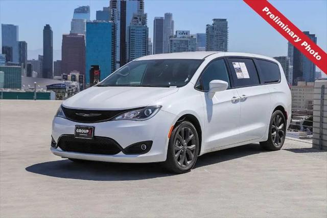 2018 Chrysler Pacifica Touring Plus for sale in Los Angeles, CA