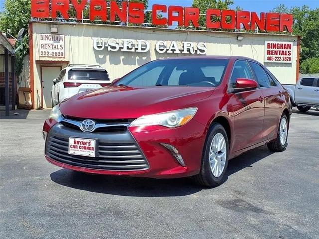 2017 Toyota Camry LE for sale in Lawton, OK