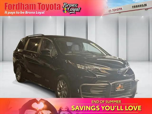 2025 Toyota Sienna LE for sale in Bronx, NY