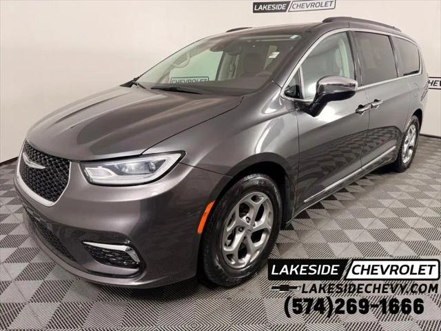 2023 Chrysler Pacifica Limited for sale in Warsaw, IN