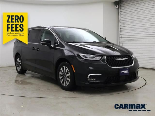 2024 Chrysler Pacifica Hybrid Select for sale in East Meadow, NY