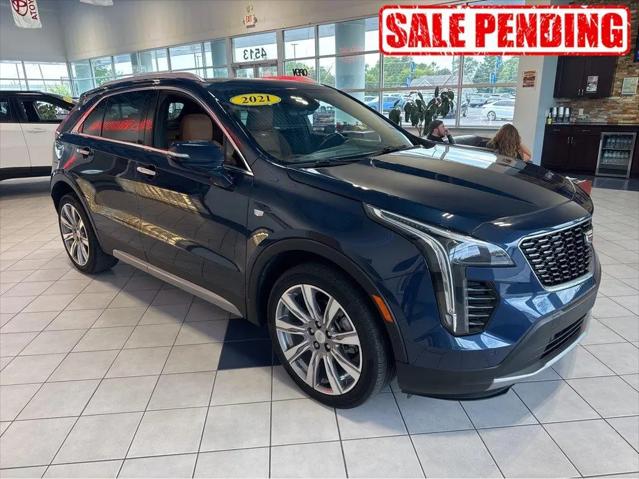 2021 Cadillac XT4 Premium Luxury for sale in Kenosha, WI