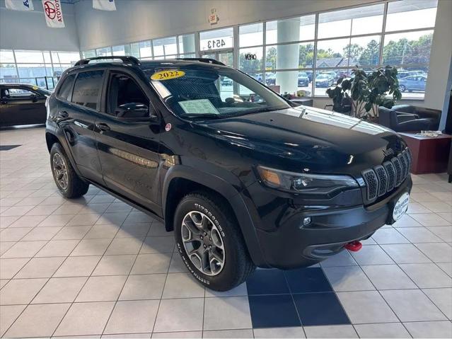 2022 Jeep Cherokee Trailhawk 4x4 for sale in Kenosha, WI