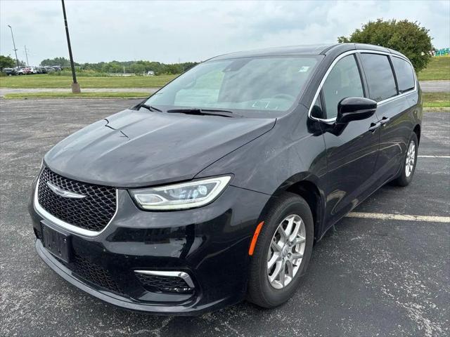 2025 Chrysler Pacifica Select for sale in Odessa, MO