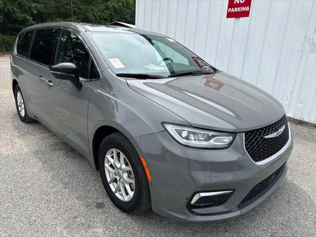 2025 Chrysler Pacifica Select for sale in Summerville, SC
