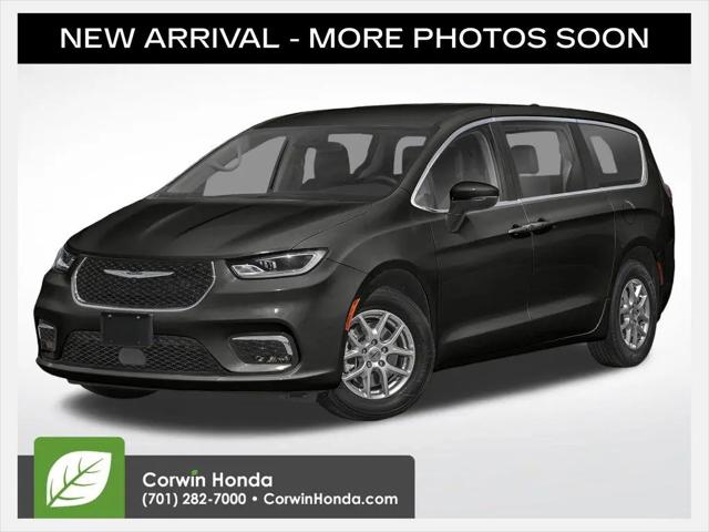 2023 Chrysler Pacifica Touring L for sale in Fargo, ND