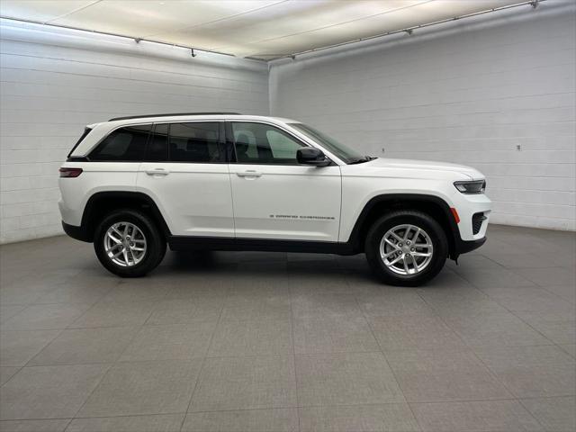 2026 Jeep Grand Cherokee GRAND CHEROKEE LAREDO X 4X4 2026 Jeep Grand Cherokee GRAND CHEROKEE LAREDO X 4X4