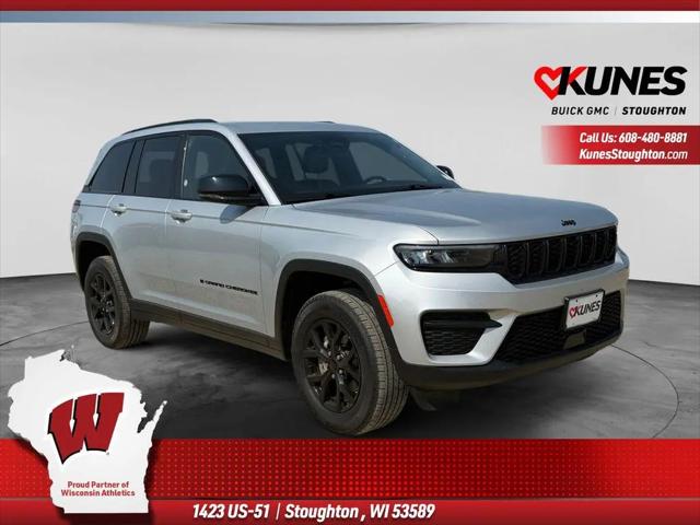 2025 Jeep Grand Cherokee Altitude 4x4 for sale in Stoughton, WI