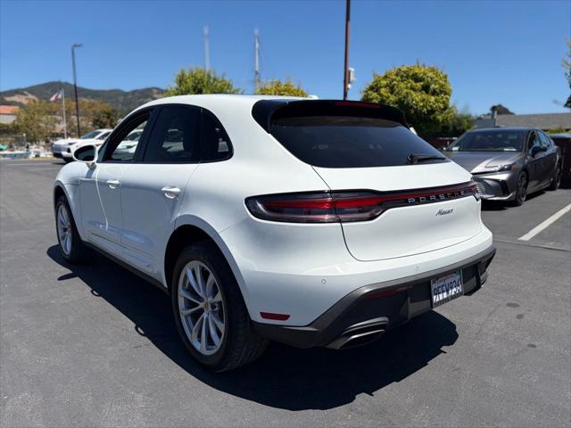 2023 Porsche Macan Base