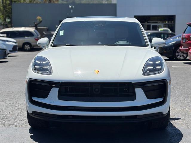 2023 Porsche Macan Base