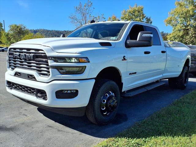 2027 RAM Ram 3500 RAM 3500 BIG HORN CREW CAB 4X4 8 BOX 2027 RAM Ram 3500 RAM 3500 BIG HORN CREW CAB 4X4 8 BOX