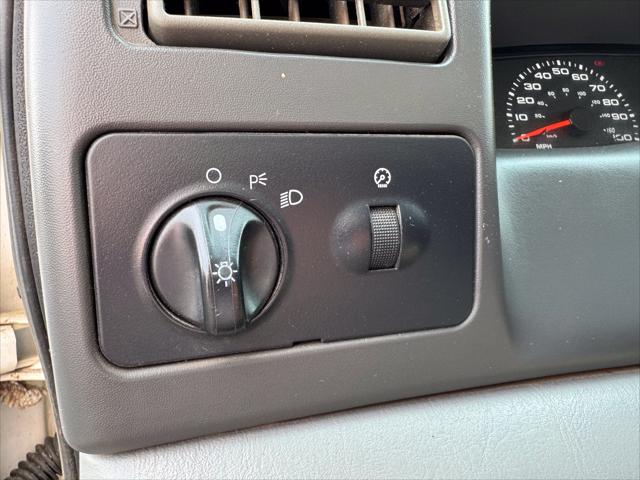 2002 Ford F-450 DRW