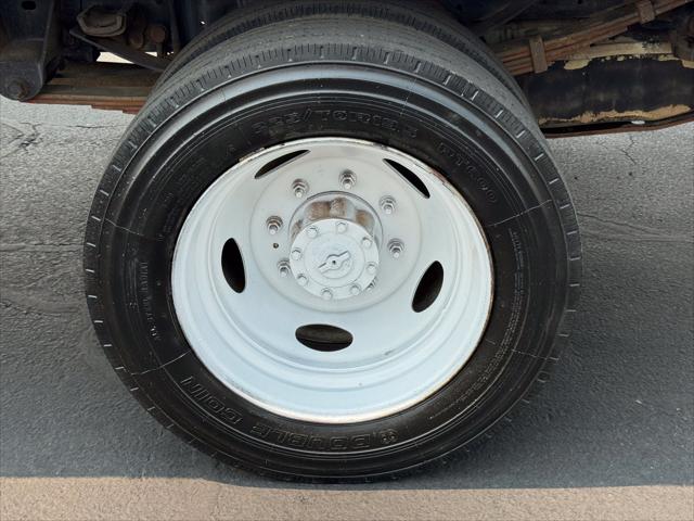2002 Ford F-450 DRW