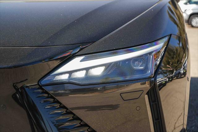 2024 Lexus 300 Premium