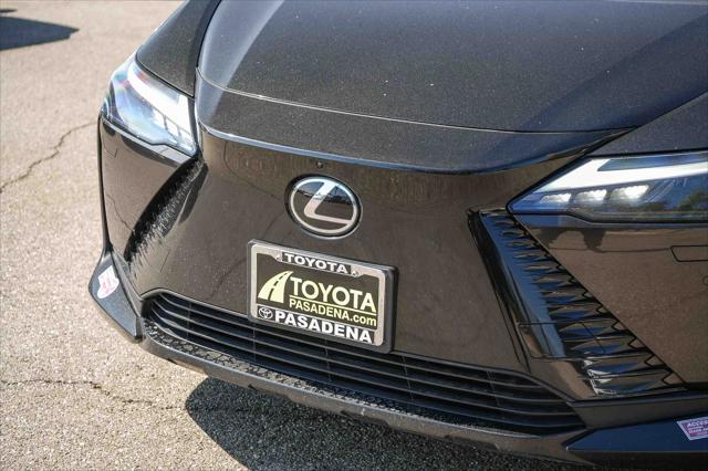 2024 Lexus 300 Premium