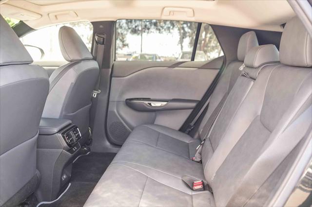 2024 Lexus 300 Premium