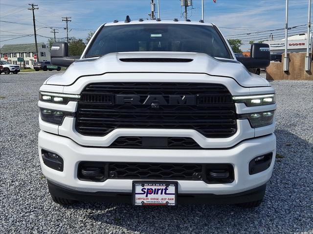 2027 RAM 3500 RAM 3500 LARAMIE MEGA CAB 4X4 64 BOX
