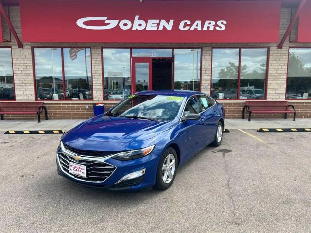 2023 Chevrolet Malibu FWD 1FL for sale in Middleton, WI