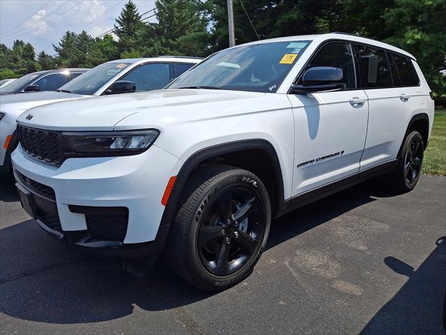 2023 Jeep Grand Cherokee L Altitude 4x4 2023 Jeep Grand Cherokee L Altitude 4x4