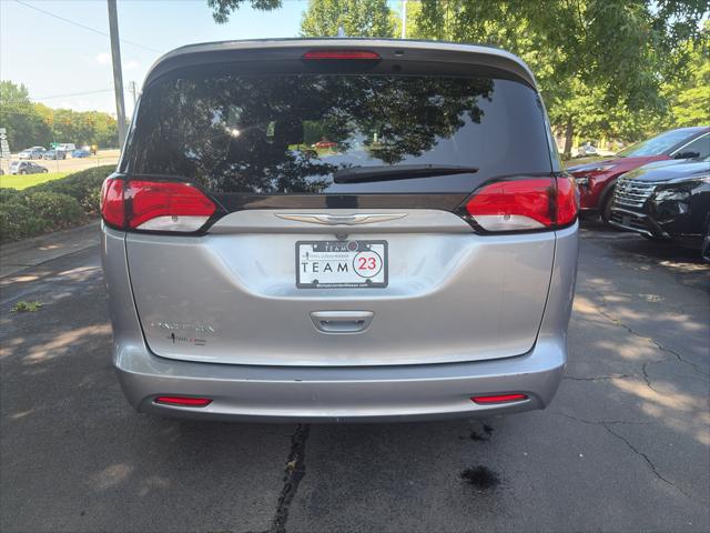 2017 Chrysler Pacifica LX