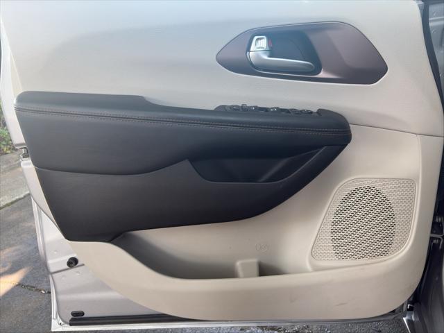 2017 Chrysler Pacifica LX