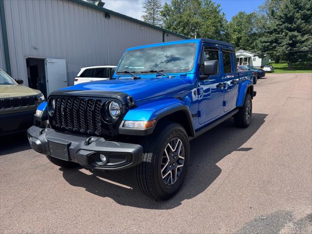 2023 Jeep Gladiator Willys 4x4 2023 Jeep Gladiator Willys 4x4