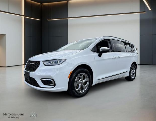 2023 Chrysler Pacifica Limited AWD