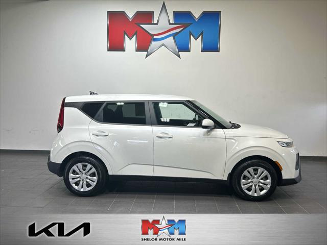 2022 Kia Soul LX 2022 Kia Soul LX