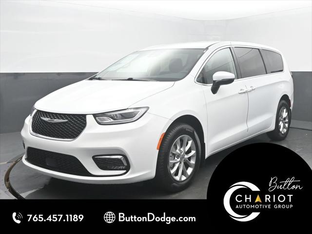 2023 Chrysler Pacifica Touring L AWD for sale in Kokomo, IN