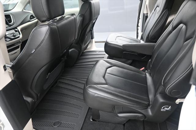 2023 Chrysler Pacifica Touring L AWD