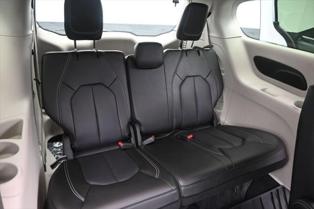 2023 Chrysler Pacifica Touring L AWD