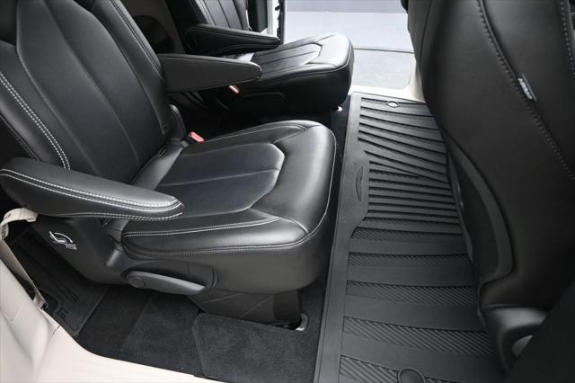 2023 Chrysler Pacifica Touring L AWD
