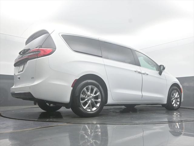 2023 Chrysler Pacifica Touring L AWD