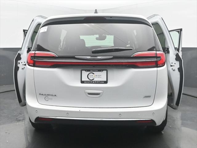 2023 Chrysler Pacifica Touring L AWD