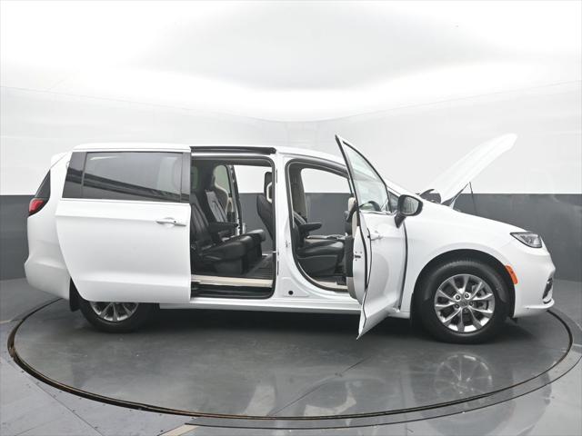 2023 Chrysler Pacifica Touring L AWD