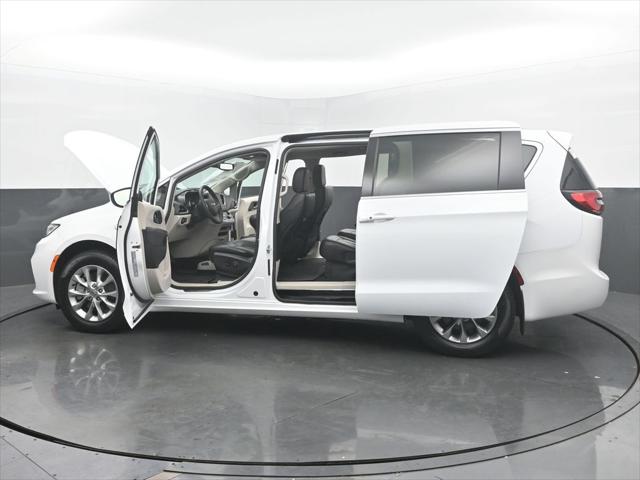 2023 Chrysler Pacifica Touring L AWD