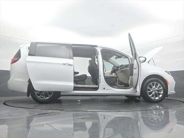 2023 Chrysler Pacifica Touring L AWD