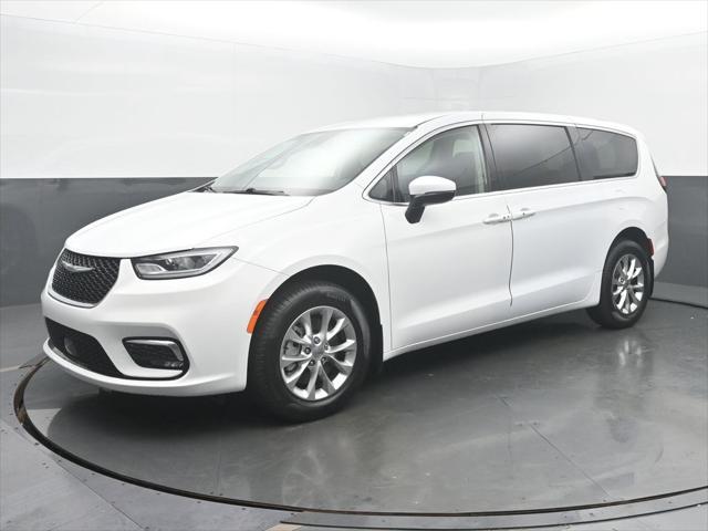 2023 Chrysler Pacifica Touring L AWD for sale in Kokomo, IN