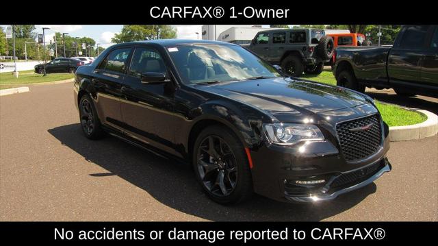 2023 Chrysler 300 300S 2023 Chrysler 300 300S