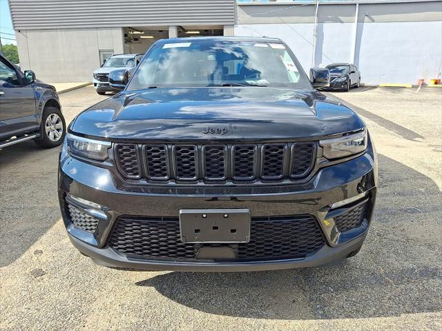 2023 Jeep Grand Cherokee Limited 4x4 2023 Jeep Grand Cherokee Limited 4x4