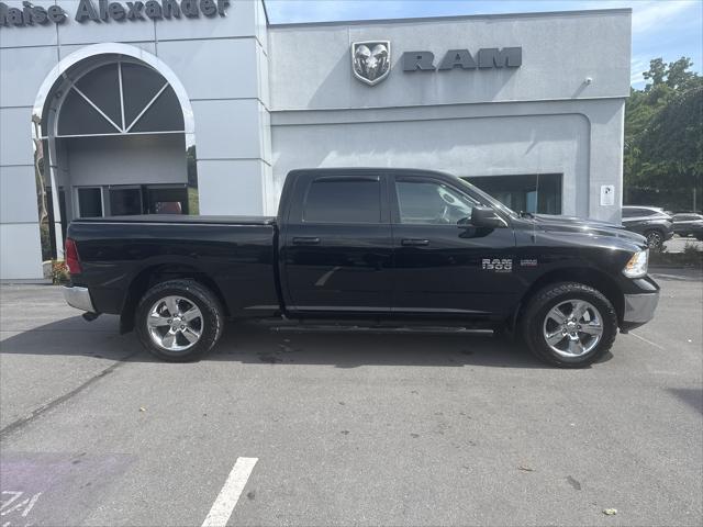 2020 RAM 1500 Classic SLT Crew Cab 4x4 64 Box 2020 RAM 1500 Classic SLT Crew Cab 4x4 64 Box