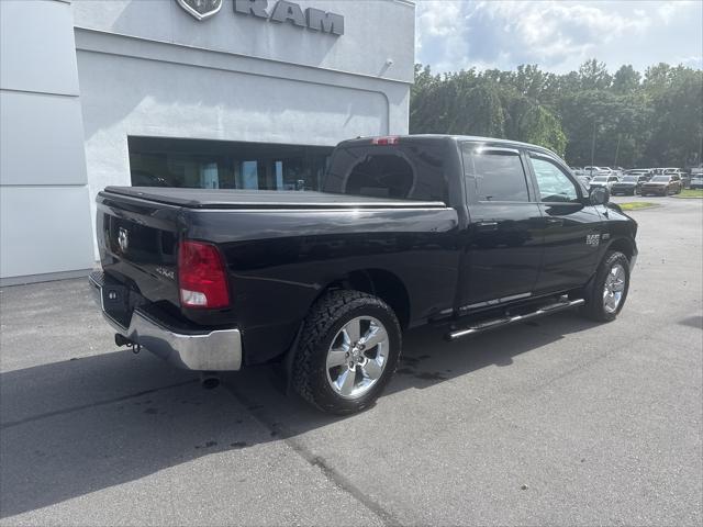 2020 RAM 1500 Classic SLT Crew Cab 4x4 64 Box 2020 RAM 1500 Classic SLT Crew Cab 4x4 64 Box