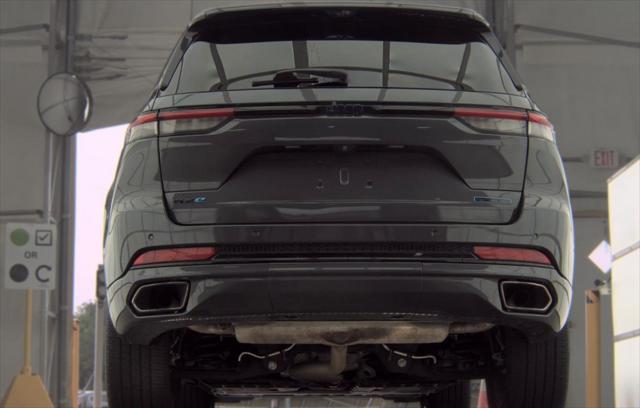 2023 Jeep Grand Cherokee 4xe 30th Anniversary 2023 Jeep Grand Cherokee 4xe 30th Anniversary