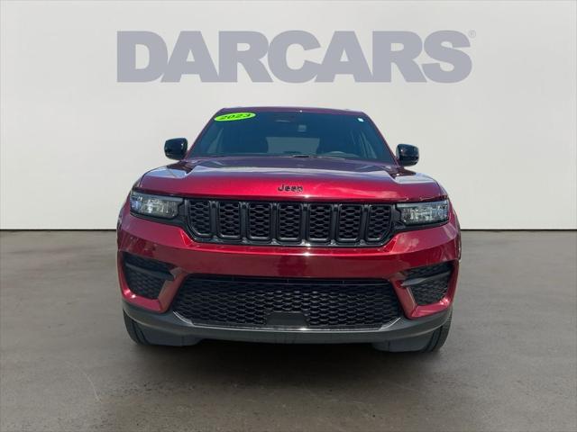 2023 Jeep Grand Cherokee Altitude 4x4 2023 Jeep Grand Cherokee Altitude 4x4