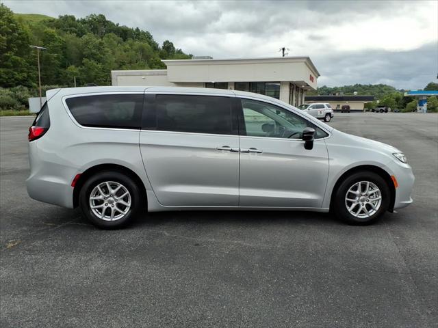 2024 Chrysler Pacifica Touring L 2024 Chrysler Pacifica Touring L