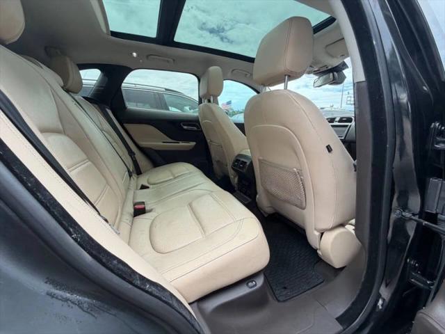 2018 Jaguar F-PACE 25t Prestige